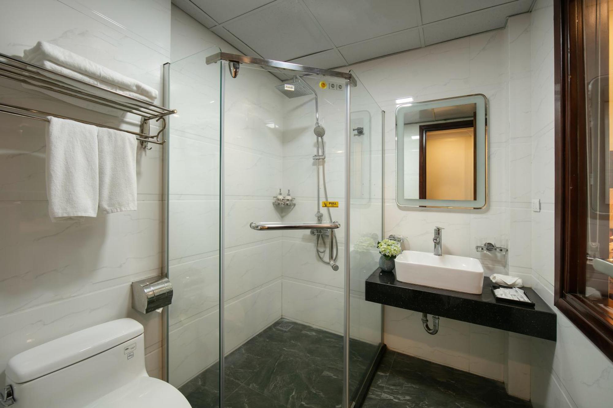 The West Hotel & Spa Hanoi Exterior photo